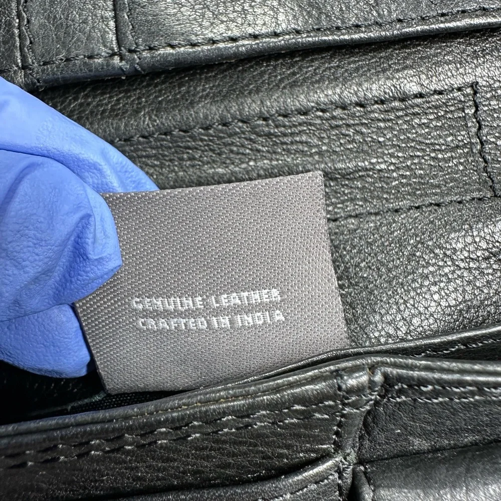 Black Pebble Wilsons Leather Organizer Crossbody Purse Adjustable Shoulder Strap - Picture 6 of 12